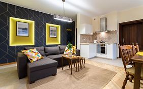 Victus Elegant Apartment Close To The Beach By Noclegi Renters